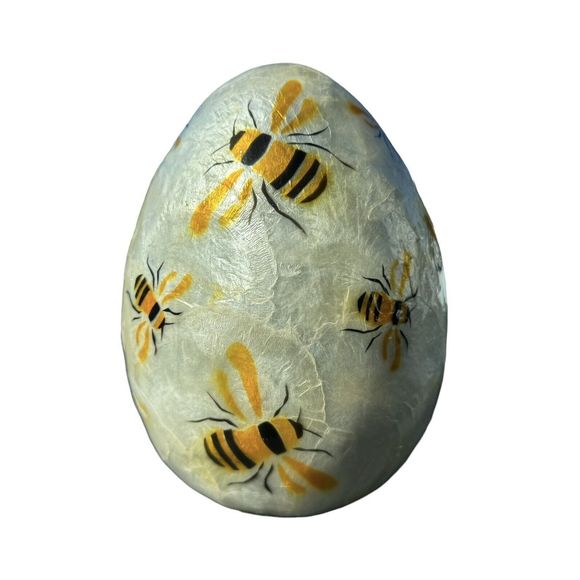 MacKenzie-Childs Other - MacKENZIE-CHILDS LARGE QUEEN BEE CAPIZ EGG